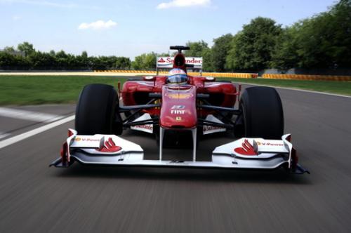Ferrari sotto accusa per il test a Fiorano con Alonso