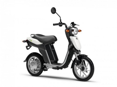 Nuovo scooter elettrico Yamaha EC-03