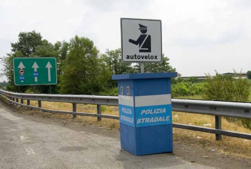 Autovelox nascosti illegali anche per la Cassazione
