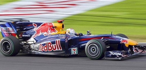 Red Bull driver Vettel drives during the Japanese F1 Grand Prix at the Suzuka circuit
