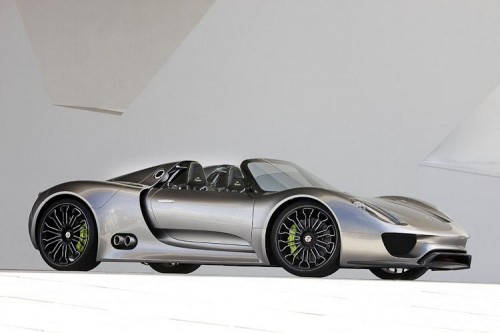 315195_3581_big_porsche-918-spyder-14