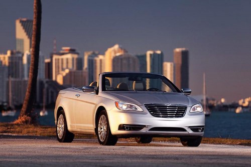 318763_7265_big_chrysler-200-cc-7