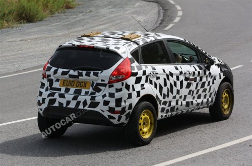 Ford lancerà il crossover Fiesta