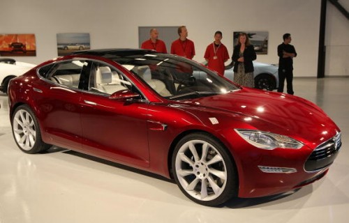 Tesla Model S in arrivo nel 2012