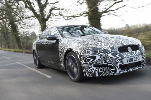 Jaguar XF nuovo 2.2 turbodiesel da 190 CV