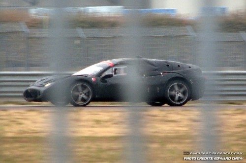 Ferrari Enzo 2012 foto spia