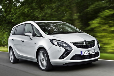 La Opel presenta la versione a metano della nuova Zafira Tourer