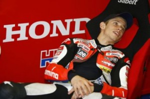 Motogp: Casey Stoner avvicina il ritiro dalle corse