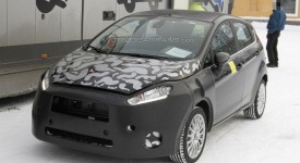 Ford Fiesta restyling 2012 foto spia