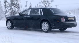 rolls-royce-phantom-foto-spia-27-01-2012_02