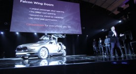 Nuova Tesla Model X uscirà nel 2014