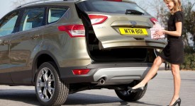 377111_2028_big_2013-ford-kuga-251