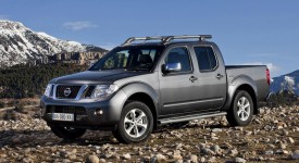 382883_7605_xl_Nissan-Navara_1