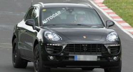 Porsche Macan nuove foto spia dal Nurburgring