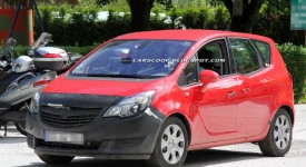 opel-meriva-restyling-2013-foto-spia-giugno-2012-2