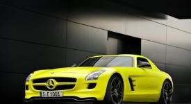 Mercedes SLS AMG E-Cell in sviluppo una versione roadster?