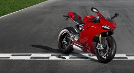 Ducati_Panigale_1199_S_Finish_Line