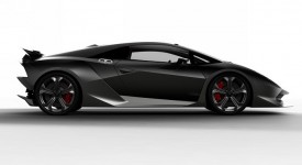 Lamborghini-Sesto-Elemento-e-Lamborghini-Urus-1