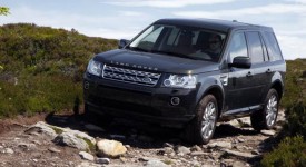 lr-freelander-off-road-black