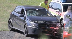 Mercedes AMG A45 spiata dopo un incidente al Ring