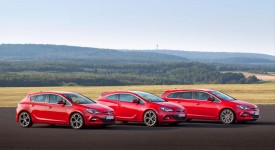 Opel Astra restyling 2012 prezzi da 18.250 euro