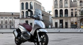 piaggio-beverly-sport-touring-350-foto-statiche_2