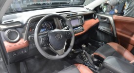 toyota-rav4-2013-4