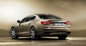 2013-maserati-quattroporte-r3q-1024×757