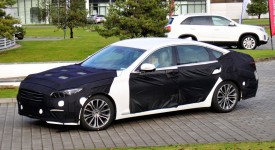 Hyundai Genesis nuove foto spia