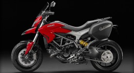 2013-ducati-hyperstrada-shows-up_3