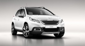 Online le prime foto ufficiali della nuova Peugeot 2008