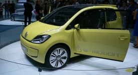 Volkswagen_E-Up-1024×768