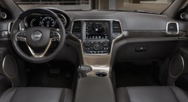 Jeep Grand Cherokee SRT8: un'anteprima del nuovo teaser
