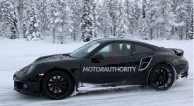 Porsche 911 Turbo ancora spiata sulla neve