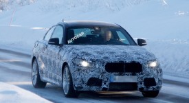 BMW Serie 2 spiata durante dei test invernali