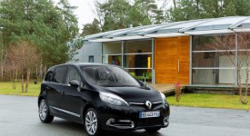 Renault Scenic restyling rivelata