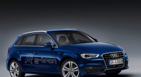 Audi-A3_Sportback_g-tron_2014_800x600_wallpaper_01