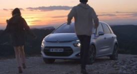 Citroën C4 Picasso nuova generazione spiata in un video
