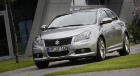 foto-suzuki-kizashi-1-1024×682