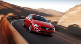 volvo-s60-r-design-volvo-v60-r-design-volvo-xc60-r-design_1