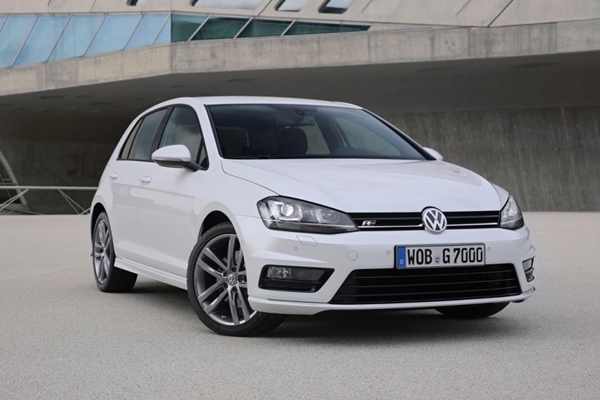 Volkswagen-Golf-R-Line-1-1024x682