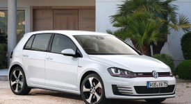 Volkswagen Golf GTI e GTI Performance esordio sul mercato a fine maggio