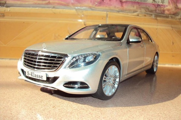 2014-Mercedes-S-Class-Scale-Model-1[3]