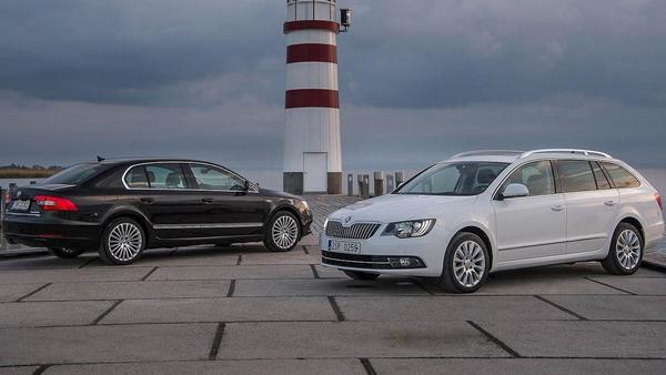 411624_7930_big_2013-Skoda-Superb-202