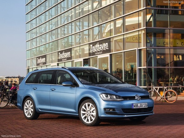 Volkswagen-Golf_Variant_2014_800x600_wallpaper_01