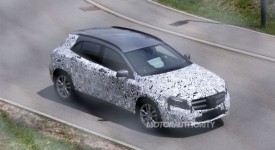 2014-mercedes-benz-gla-class-spy-shots_100432134_l