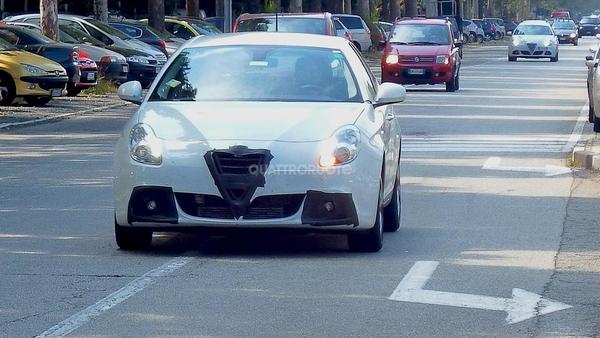 415305_6534_big_2013-alfa-romeo-giulietta-restyling-100