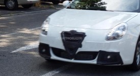 Alfa Romeo Giulietta restyling foto spia