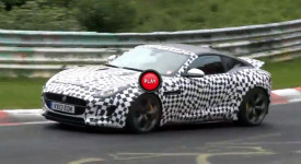 Jaguar F-Type Coupé spiata in video al Ring