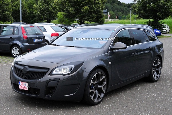 2014-Opel-Insignia-OPC-FL-03[4]